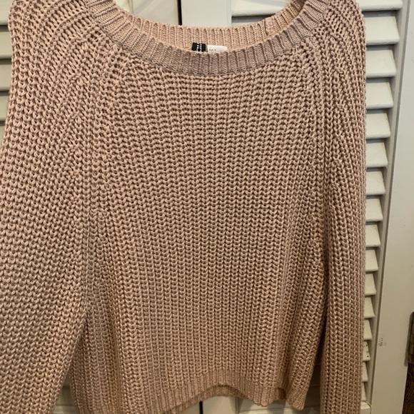 Brand Name Clothes - Picture 5 of 6